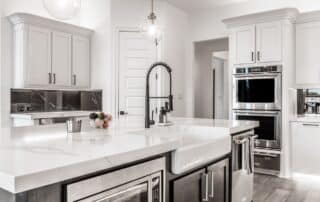 DIY kitchen cabinet painting